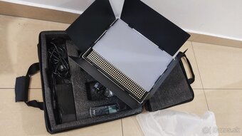 Profesionálne dvojfarebné LED svetlo Viltrox VL-D85T - 5