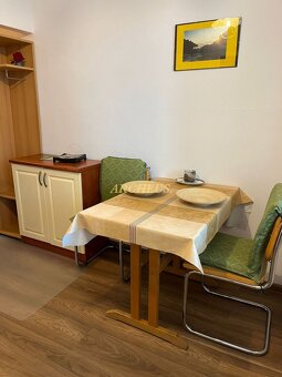 1 IZBOVÝ BYT - 38 m2 - KISDYHO - KOŠICE - SEVER - DOHODA  - 5