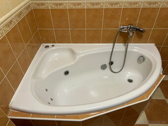 Rohová akrylátová vaňa so zástenou - 5