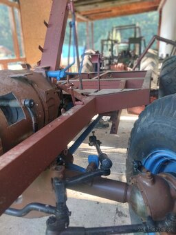predam traktor podvozok tatra 805 - 5