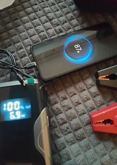 Štartovací box Jump starter booster 3v1 pre štartovanie auto - 5