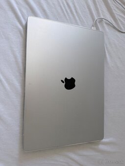 Apple MacBook Pro 2023 M3 | 36 GB | 512 GB SSD | - 5