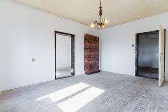 RD - čiastočná rekonštrukcia, 840 m2, Méra - Maďarsko - 5