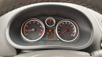 Predám Opel Corsa 1.2 benzín automat - 5