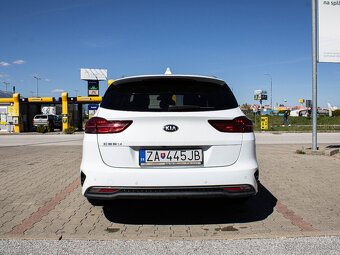 Kia Ceed SW 1.6 CRDi 136k Gold A/T - 5
