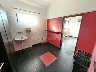 Pozor Nová cena Priestranný polyfunkčný dom v centr… - 5