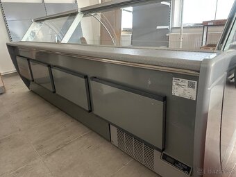 Chladiaca vitrina 230cm - 5