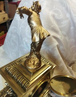 Francúzske figurálne starožitné hodiny - 5