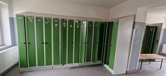 Kovové 4 dverové skrine - 5