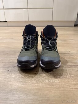 Predám zimné topánky zn. Adidas TERREX - 5