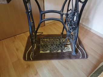 Šijací stroj Viktoria - 5
