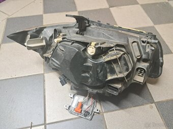 BMW 1 (E87) predné bixenónové svetlá. - 5