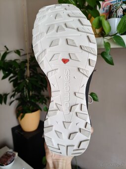 Predám Salomon botasky / turistické topánky - 5