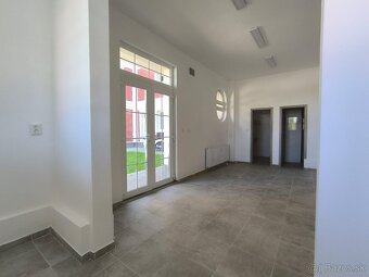 Štýlový priestor pre kozmetický salón – 29,92 m², ob - 5