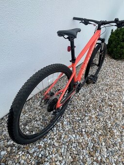 Predám značkový horský bicykel MTB SPECIALIZED - 5
