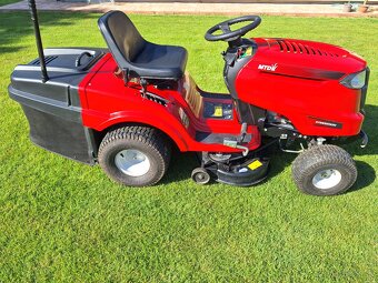 Predám zahradny traktor mtd LE 180/92H - 5
