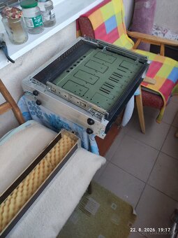 Predam Policku--Suflik do RACKu 1U - 5