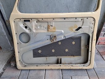Predám pravé dvere na VW Chrobák - 5