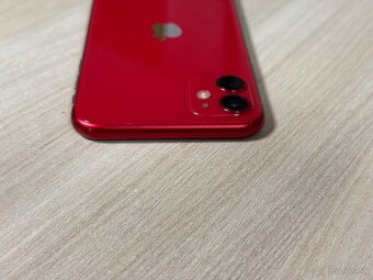 Predám iPhone 11 128GB Red - 5