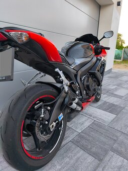 Suzuki GSXR 750 k9 - 5