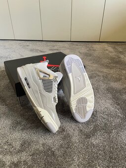 JORDAN 4 RETRO FROZEN MOMENTS - 5