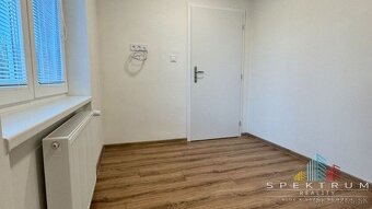 SPEKTRUM REALITY- Na PREDAJ 3 -izbový byt, 57 m2, Handlová, - 5