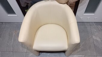 Predám pohodlné kreslo vanilka - 5