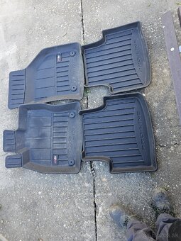 Predám gumové rohože SEAT LEON MK4 - 5