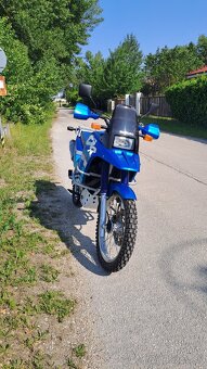 Suzuki DR BIG 800 - 5