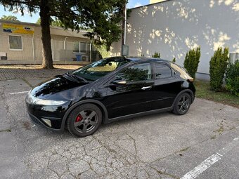 Honda Civic 1.8 V-tec , 103kW - 5