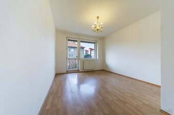 VEĽKÝ 3-IZB. BYT 101M2, DVA BALKÓNY, TICHÉ PROSTR, STUPAVA - 5