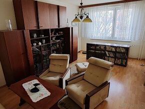 Veľký 3  izbový byt na predaj v Komárne - VII. sídlisko - 5