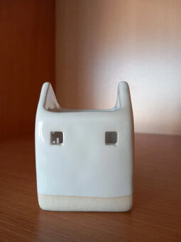 Keramický svietnik domček na čajový kahanček 7x5,3 cm - 5