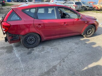 Kia Ceed 2012 85kw 1.6 dizel AO combi - 5