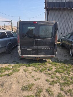 Opel vivaro 1.9 - 5