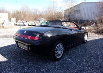 Alfa Romeo Spider 2.0 T.S. 114kW 213 000KM NOVÝ benzín - 5