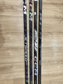 HOKEJKY ĽAVAČKY CCM XF PRO + FT5 PRO + TRIGGER 6-9 PRO - 5