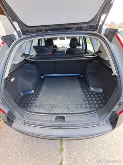 Predám Kia Ceed SW 1,4 77kw - 5