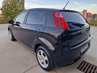 Predám Fiat Punto Grande 1.2 48 KW, r.v. 2008 - 5