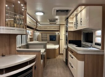 Karavan Hobby Excellent 650 2021 - 5