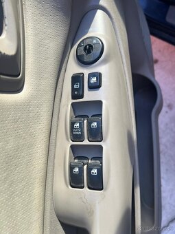 Rozpredám na diely Hyundai Tucson 4WD 2.0 CRDi D4EA 83kw - 5