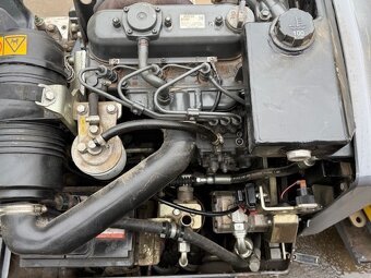 Vibrační válec Dynapac CC800 - 5