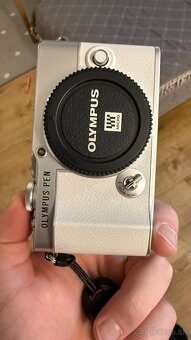 Olympus PEN E-P7 - TOP stav - 5