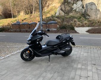 Predám skúter BMW 400 GT - 5