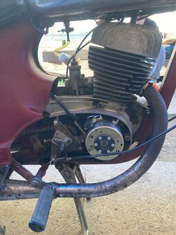 Jawa 250 - 5