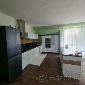 REZERVOVANÉ LUXUSNÝ APARTMÁNOVÝ DOM 350 M2 - 5