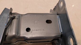 Výstuhu zadného nárazníka Škoda Superb III - 5