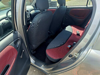 Toyota Yaris 1.0 VVT-i Terra - 5