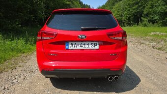 Kia Ceed SW 1.6 CRDI GT- Line PLATINUM - 5