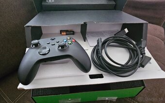 XBOX series X - 5